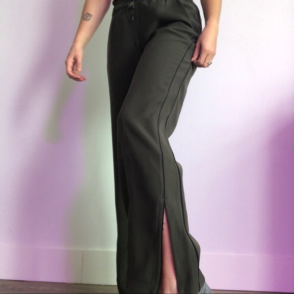 NWOT lululemon pants - Picture 4 of 4